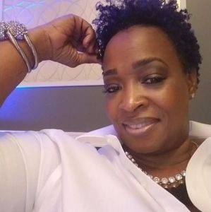 Meet your Posher, Desiree